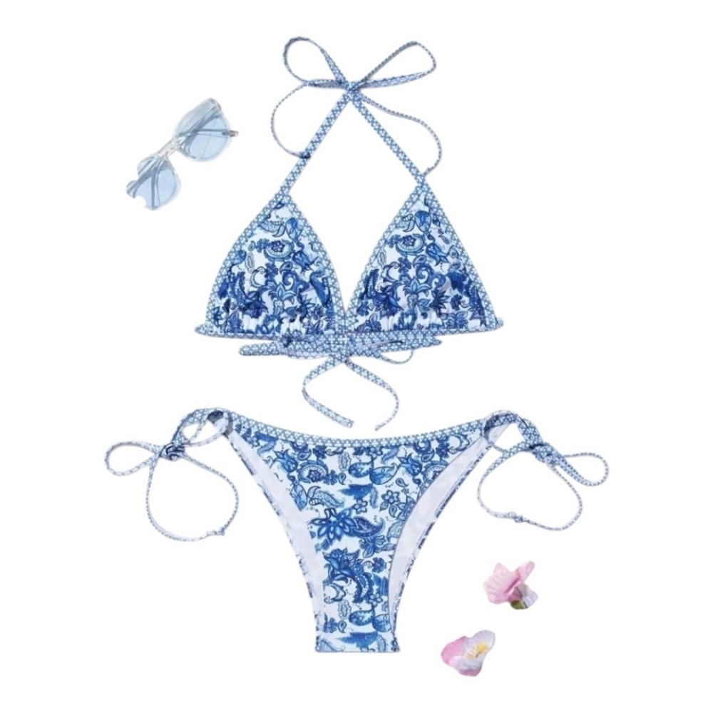 String Bikini Blue Paisley Size Medium NWT